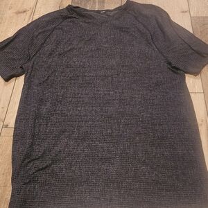Men's Lululemon Shirt
